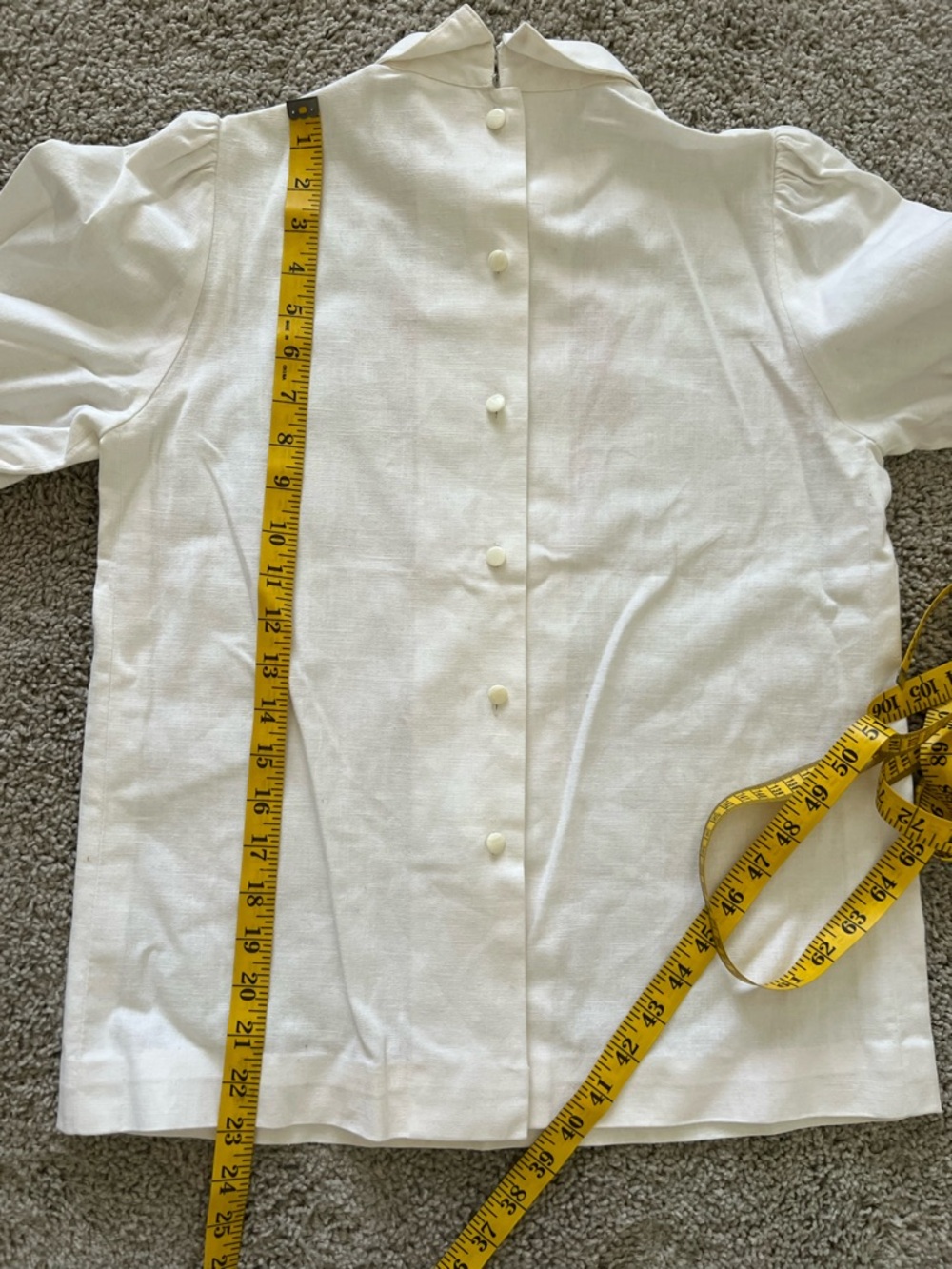 VINTAGE LINEN BLOUSE, EMBROIDERED BEAUTIFUL - Puff Sleeve Blouse - Picture 4 of 16